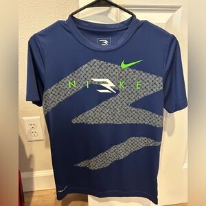 Youth boys Nike tee. Size large